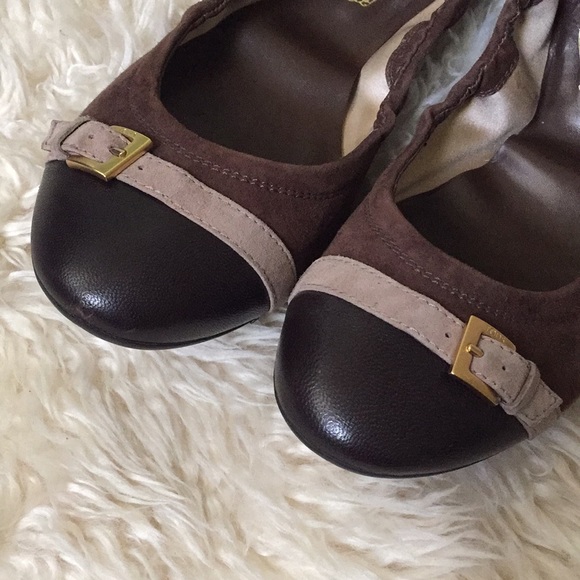 TOD'S Dee Fibbietta Suede Ballerina Flats - Picture 12 of 13